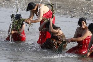 आज ऋषिपञ्चमी नेपाली नारीले अरुन्धतीसहित सप्तऋषिको पूजा आराधना गरी मनाउँदै