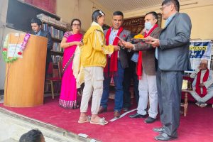 बिद्यार्थीले पाए न्यानो कपडा