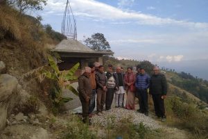 बनेपा वडा नं. २ भगवती देबिकाे मन्दिर निरीक्षण गर्दै, नगर प्रमुख बादे र उप-प्रमुख दाहाल