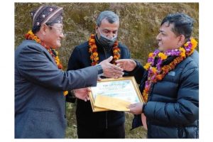बिन्धबासिनी माविको ४४ बार्षिकोत्सवमा पत्रकार पौडेल सम्मानित