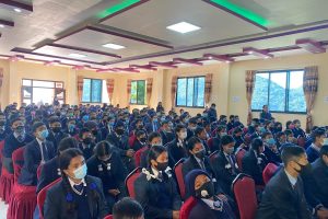 मदरल्याण्डको विद्यार्थीलाई अभिमुखीकरण तथा सचेतना