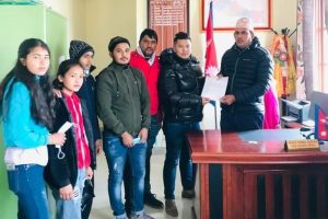 ५ बुँदे मागसहित अनेरास्ववियु तेमालले गाउँपालिका प्रमुखलाई बुझायो ज्ञापनपत्र