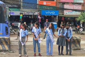 ट्राफिक प्रहरीले राख्यो कलेजका विद्यार्थी ट्राफिक स्वयंसेवक