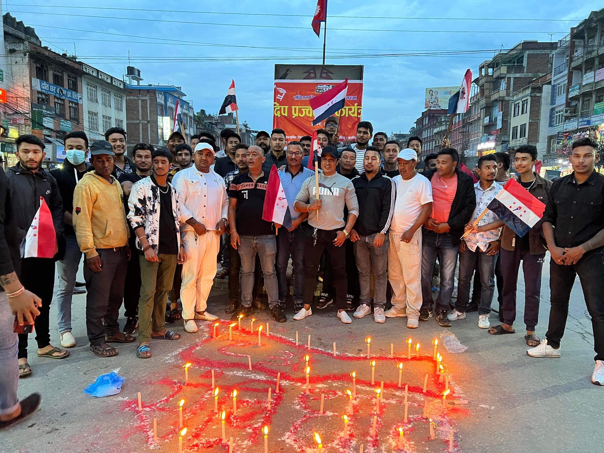 बनेपामा तरुण दलले दिप प्रज्वलन गरी संविधान दिवस मनायो