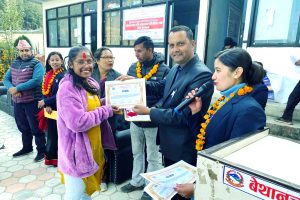 लैङ्गिक हिंसा विरुद्धको अभियानका अवसरमा बेथानचोकमा वक्तृत्वकला कार्यक्रम