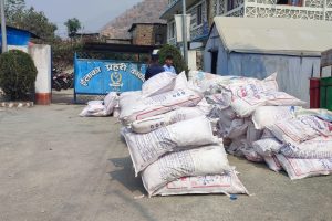 ईलाका प्रहरी कार्यालय मंगलाटारले लियो अबैध पावडर दूध नियन्त्रणमा