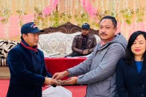 जाजरकोट रुकुम पश्चिमको भुकम्प पिडितलाई तरुण दल काभ्रेको आर्थिक सहयोग