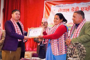 काभ्रे प्रेसको सल्लाहकार नवराज बजगाईलाई डेरी एसोसिएसनको सम्मान