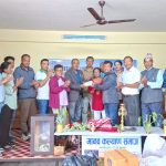 काभ्रेपलाञ्चोक जिल्ला बचत संघद्वारा मानव कल्याण समाज सेवा घरलाई आर्थिक सहयोग