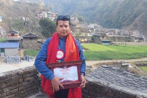 “८८ देशका मनमा बसेको नेपाली योगगुरु — हरि प्रसाद हुमागाईंको जीवन, साधना र सँघर्षको कथा”