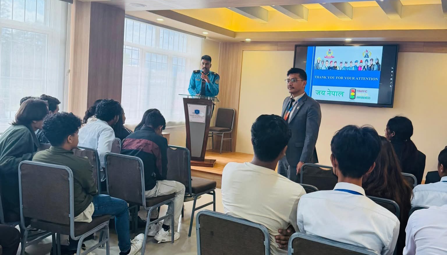 बनेपामा विद्यार्थीलाई ट्राफिक सचेतना प्रशिक्षण