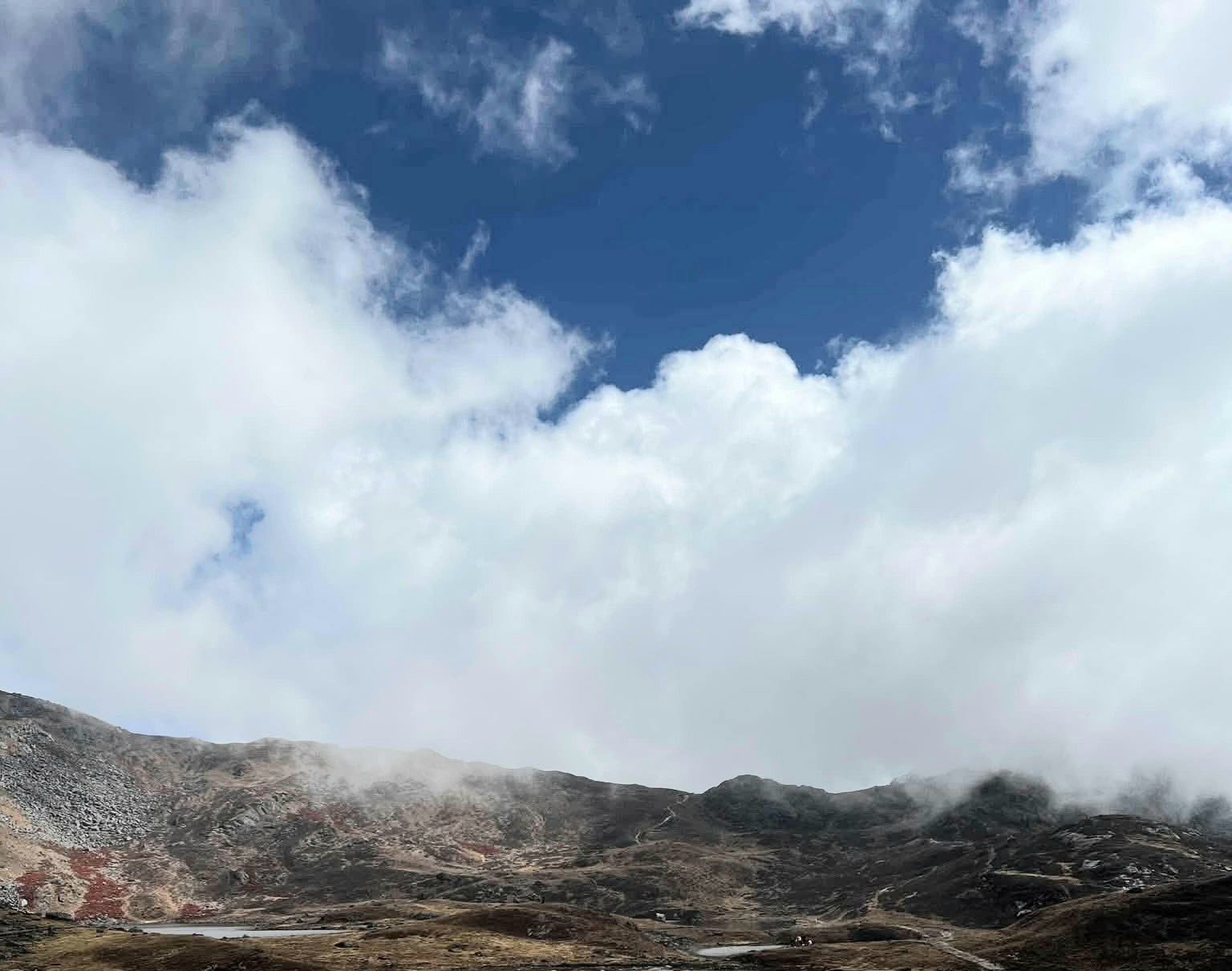 पश्चिमी वायुको प्रभाव कायम, पहाड–हिमालमा हल्का वर्षा र हिमपातको सम्भावना