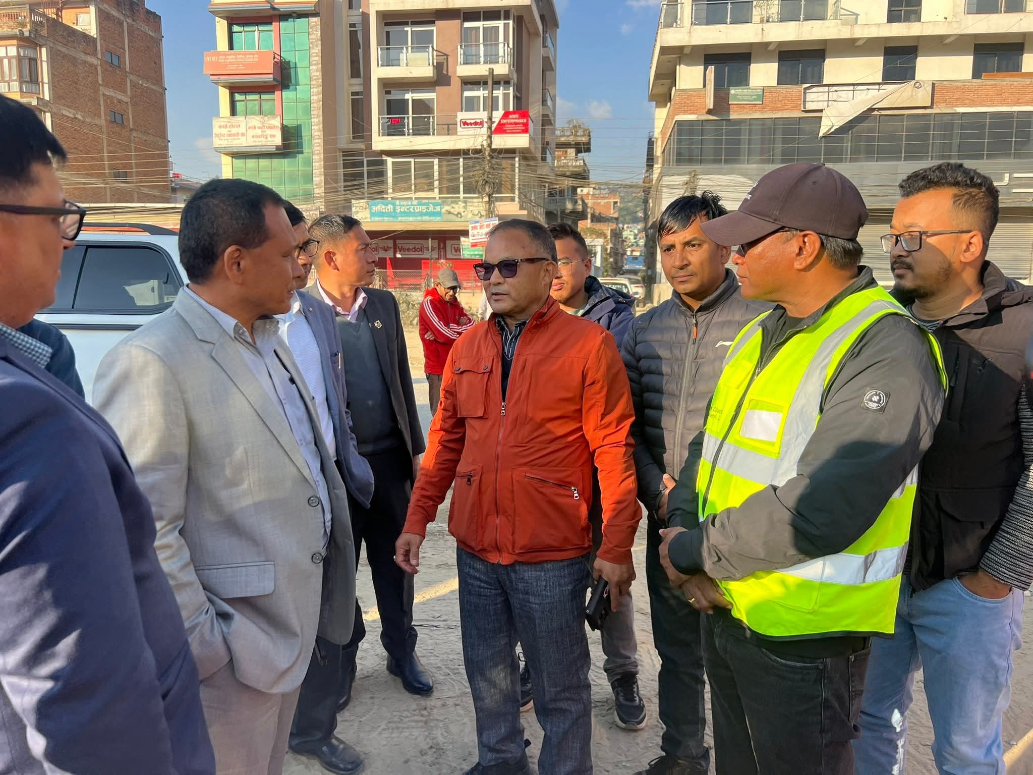 मन्त्री घिसिङले गरे अरनिको राजमार्ग विस्तार कार्यको निरिक्षण
