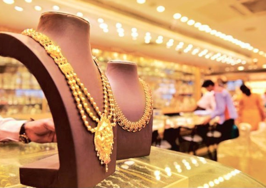 आज सुनचाँदीको भाउमा सामान्य गिरावट