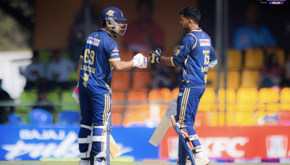 विराटनगरविरुद्ध पहिला ब्याटिङ गर्दै चितवन