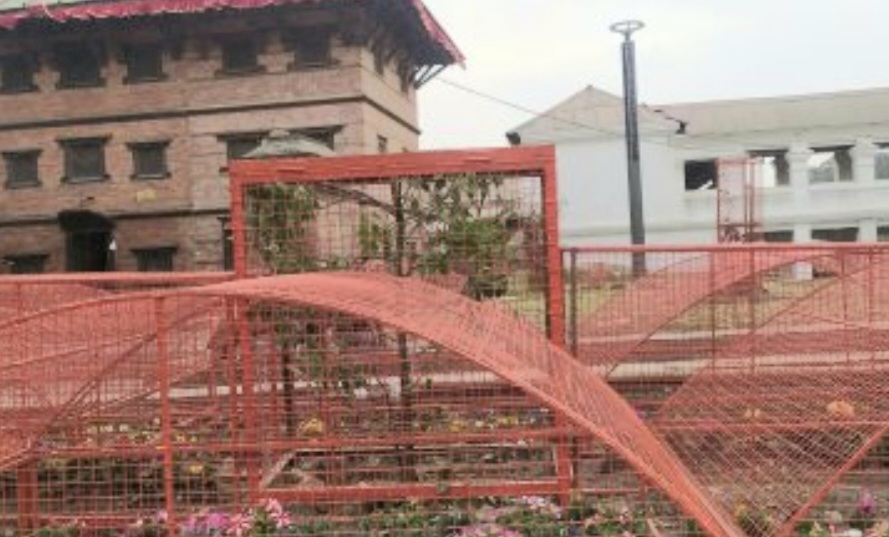 पशुपतिनाथ मन्दिरभित्रका फलामे बार हटाइने