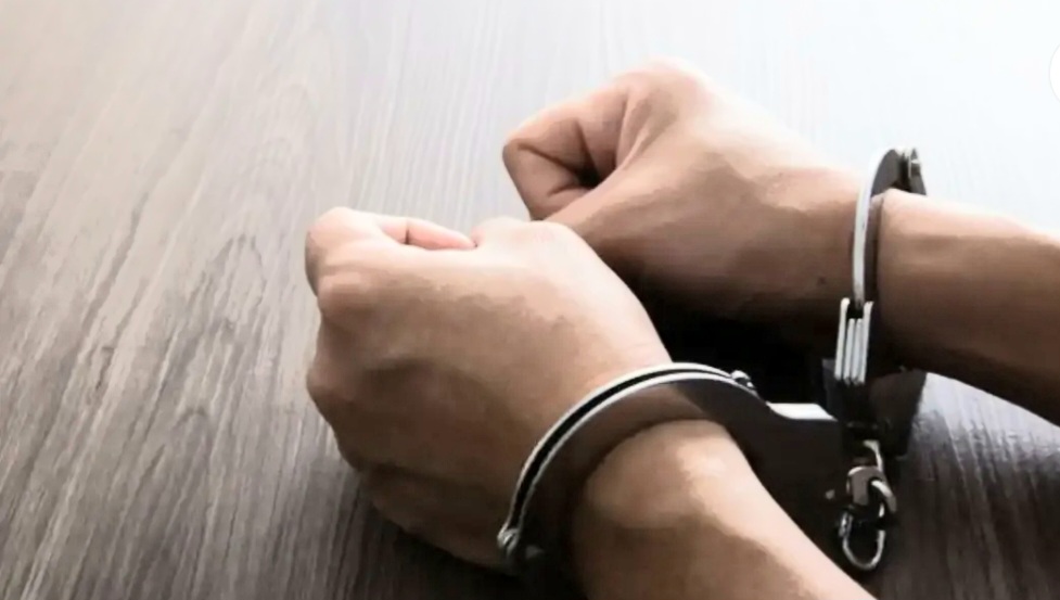 खैरो हेरोइनसहित ४ जना पक्राउ