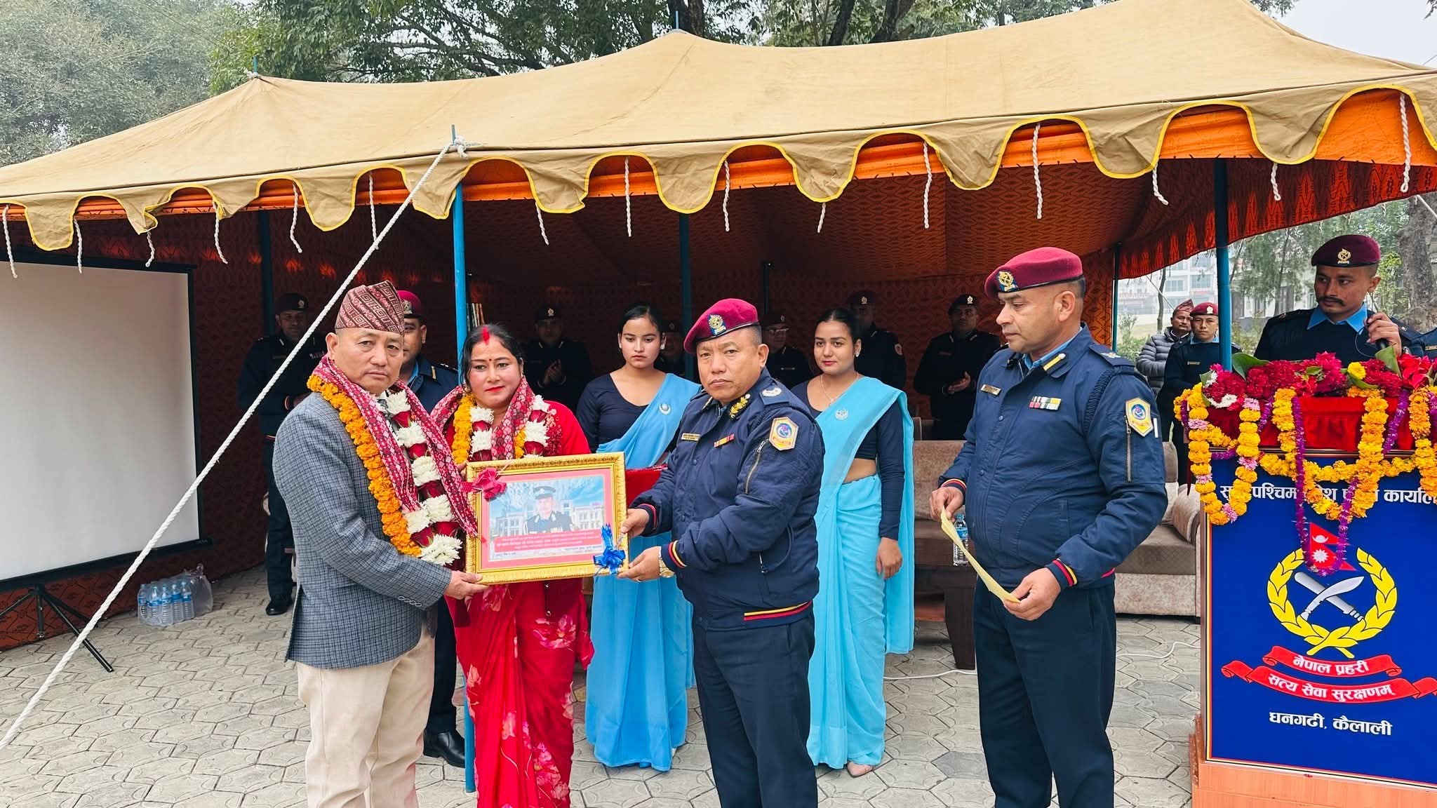 प्रहरी संगठनबाट सेवानिवृत्त भएका इन्स्पेक्टर गणेश थापाको भव्य रुपमा बिदाइ