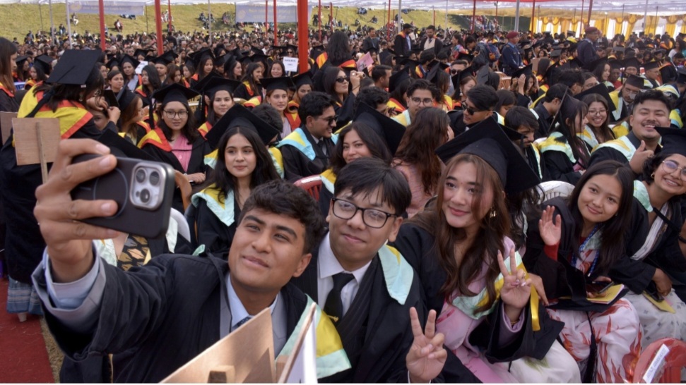 काठमाडौँ विश्वविद्यालयका दुई हजार दुई सय विद्यार्थी दीक्षित