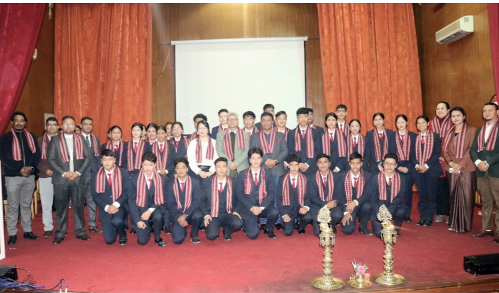 केयू ग्लेसियरमा विपिएच पाँचौं व्याचका विद्यार्थीलाई अभिमुखिकरण, उत्कृष्ट विद्यार्थी सम्मानित