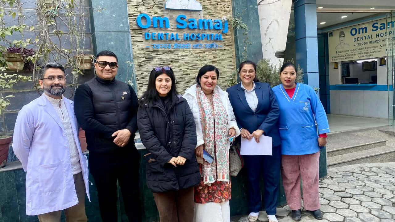 श्रीमद्भागवत वाचिका भागवत मञ्जरी राधिका दासीको Om Samaj Dental Hospital मा औपचारिक अवलोकन