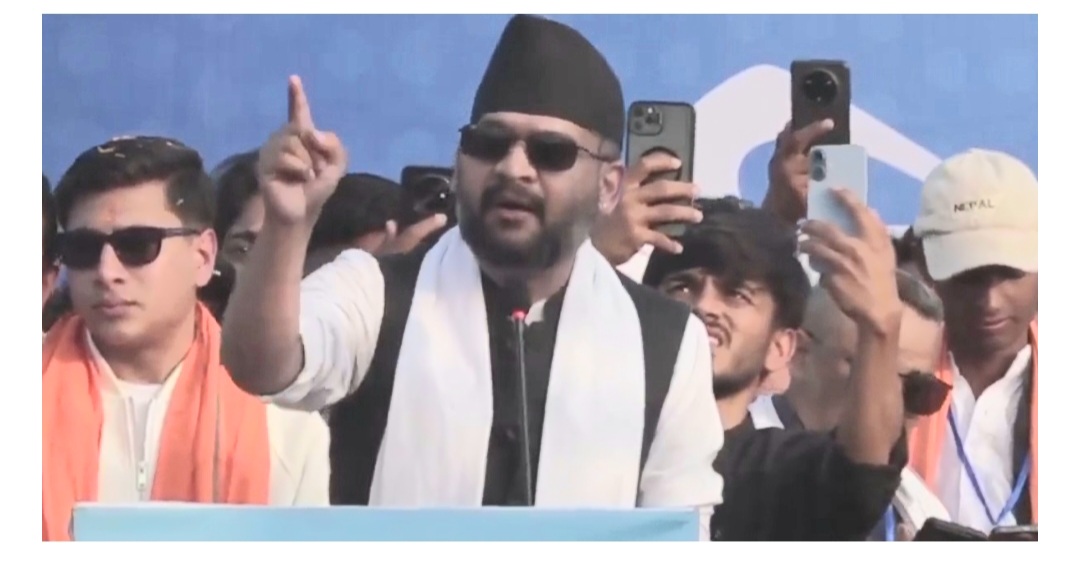 बालेनले झापा-५ को टिकट जनकपुरमा लिए