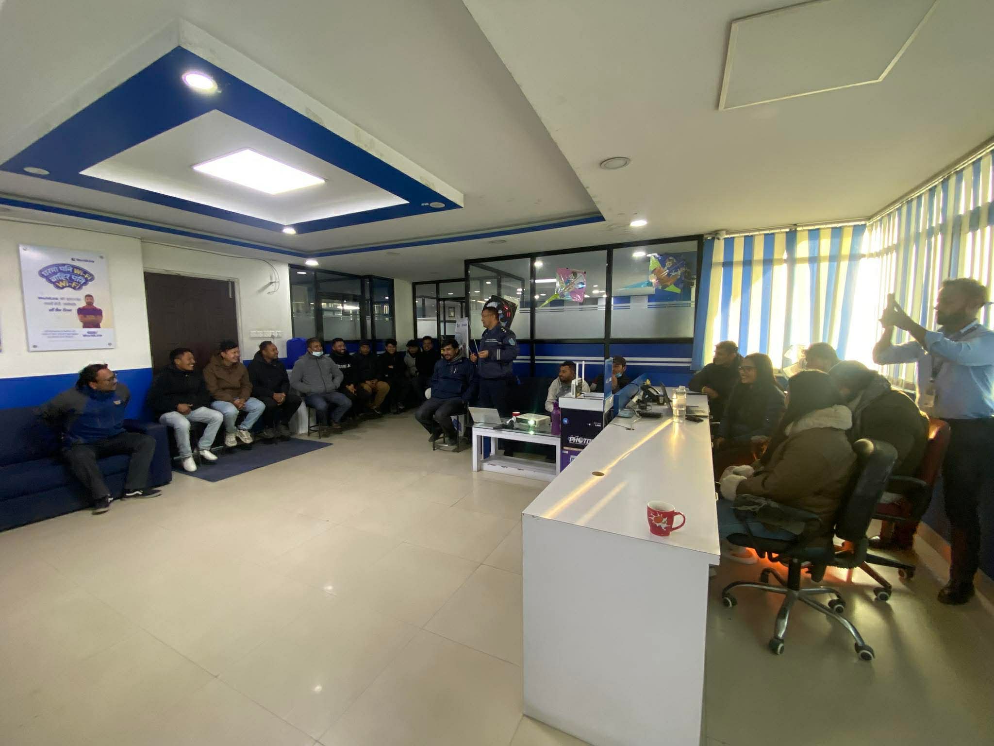 वल्डलिङ्क बनेपा शाखाका कर्मचारीलाई ट्राफिक जनचेतना कार्यक्रम