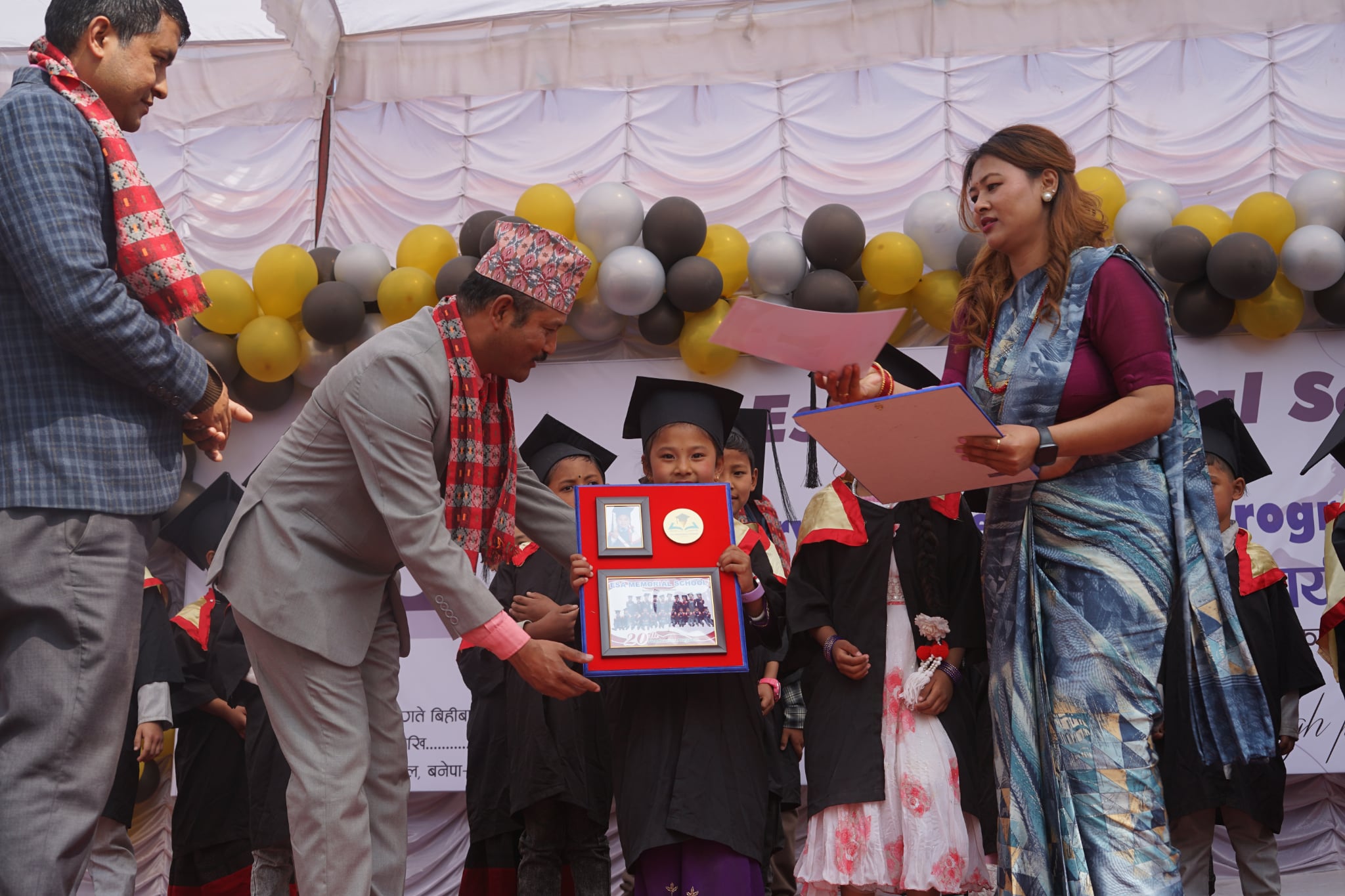 दुई दशकको उज्यालो यात्रा : इसा मेमोरियल स्कुलको २०औँ वार्षिकोत्सव सम्पन्न