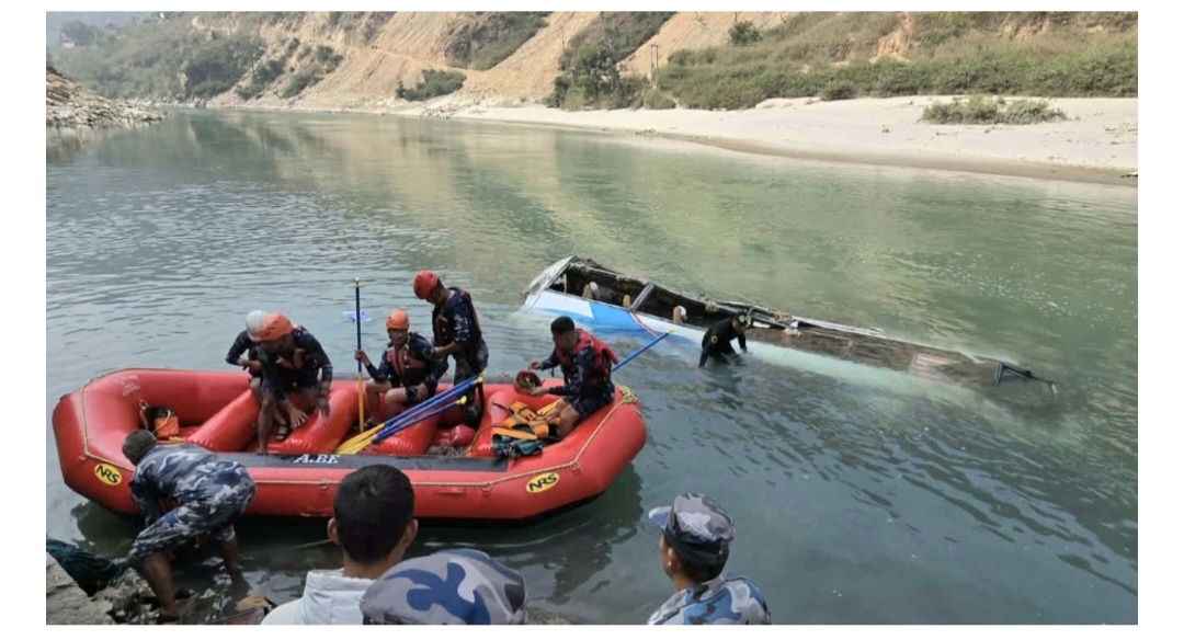 रामेछापमा बस दुर्घटना अपडेट : मृतकको संख्या १२ पुग्यो