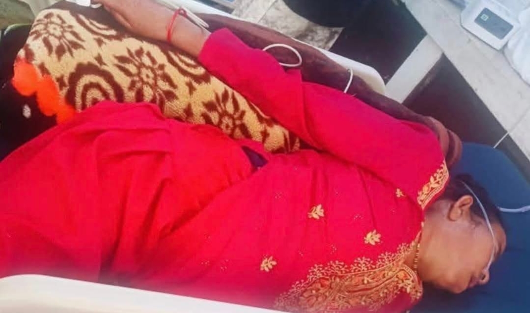 धुलिखेलकी महिलामाथि लुटपाट, बेहोस अवस्थामा अस्पताल भर्ना